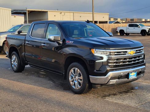 Used 2024 Chevrolet Silverado 1500 LTZ w/ LTZ Convenience Package II image 7