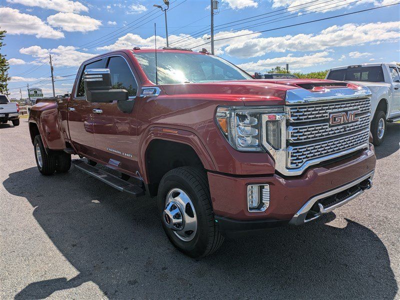 Used 2020 GMC Sierra 3500 Denali w/ Denali Ultimate Package AWD/4WD image 10