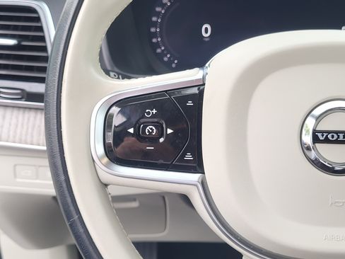 Certified 2024 Volvo XC90 T8 Plus AWD/4WD image 16