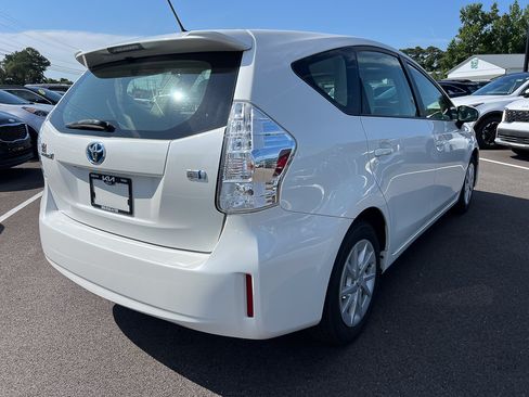 Used 2013 Toyota Prius V Three FWD image 7