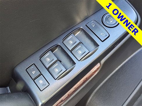 Used 2015 GMC Yukon XL SLE w/ Convenience Package image 17