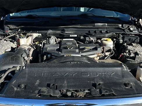 Used 2018 RAM 2500 Laramie w/ Convenience Group image 32