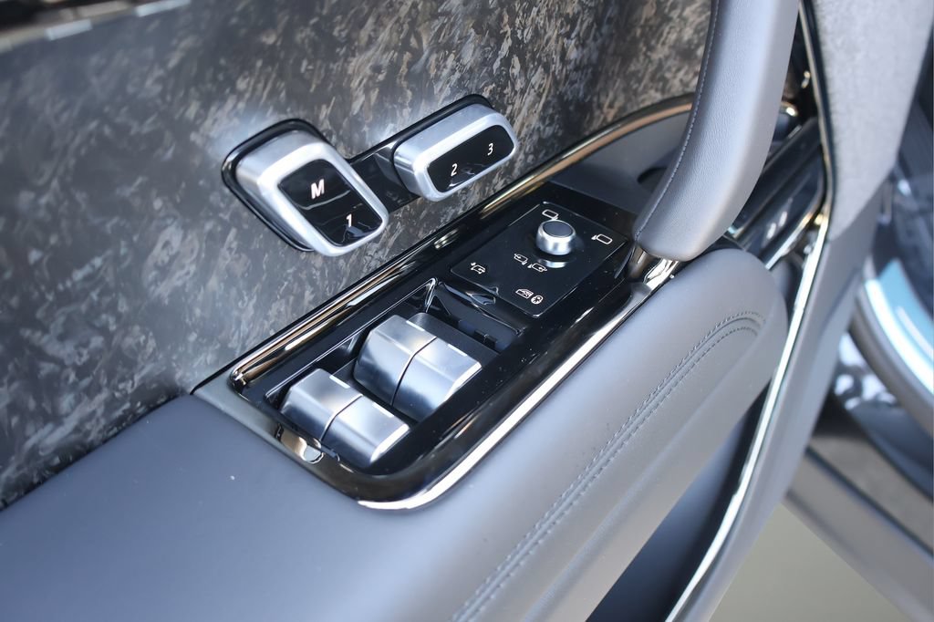 New 2026 Land Rover Range Rover Sport Dynamic SE AWD/4WD image 10