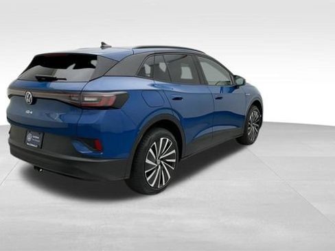 Certified 2025 Volkswagen ID.4 Pro AWD/4WD image 8