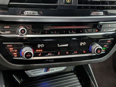 Used 2018 BMW X3 M40i image 18