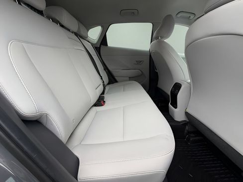 Used 2025 Hyundai Kona SEL AWD/4WD image 19