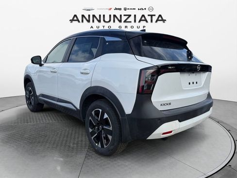 New 2026 Nissan Kicks SV w/ SV Premium Package image 3