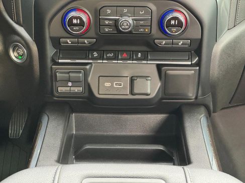 Used 2022 Chevrolet Silverado 1500 LT Trail Boss w/ LPO, Dark Essentials Package image 14