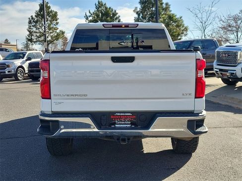 Used 2019 Chevrolet Silverado 1500 LTZ w/ LTZ Premium Package image 5