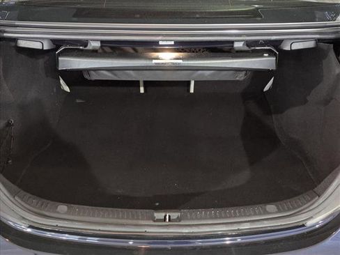 Used 2018 Mercedes-Benz E 300 image 6