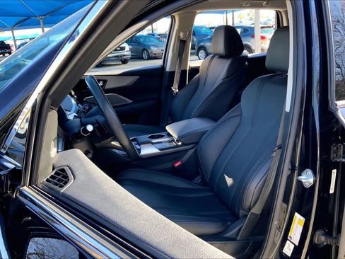 Used 2024 Acura MDX FWD image 8