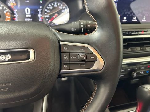 Used 2022 Jeep Compass Limited image 17