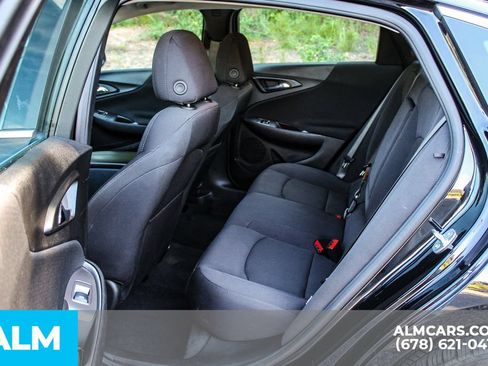 Used 2025 Chevrolet Malibu LT FWD image 16