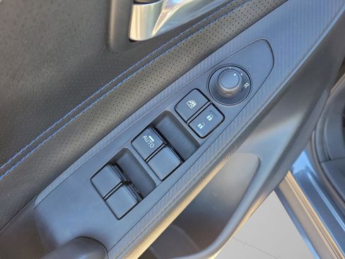 Used 2019 Toyota Yaris XLE image 29