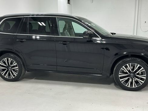 Used 2020 Volvo XC90 T6 Momentum w/ Protection Package Premier image 7