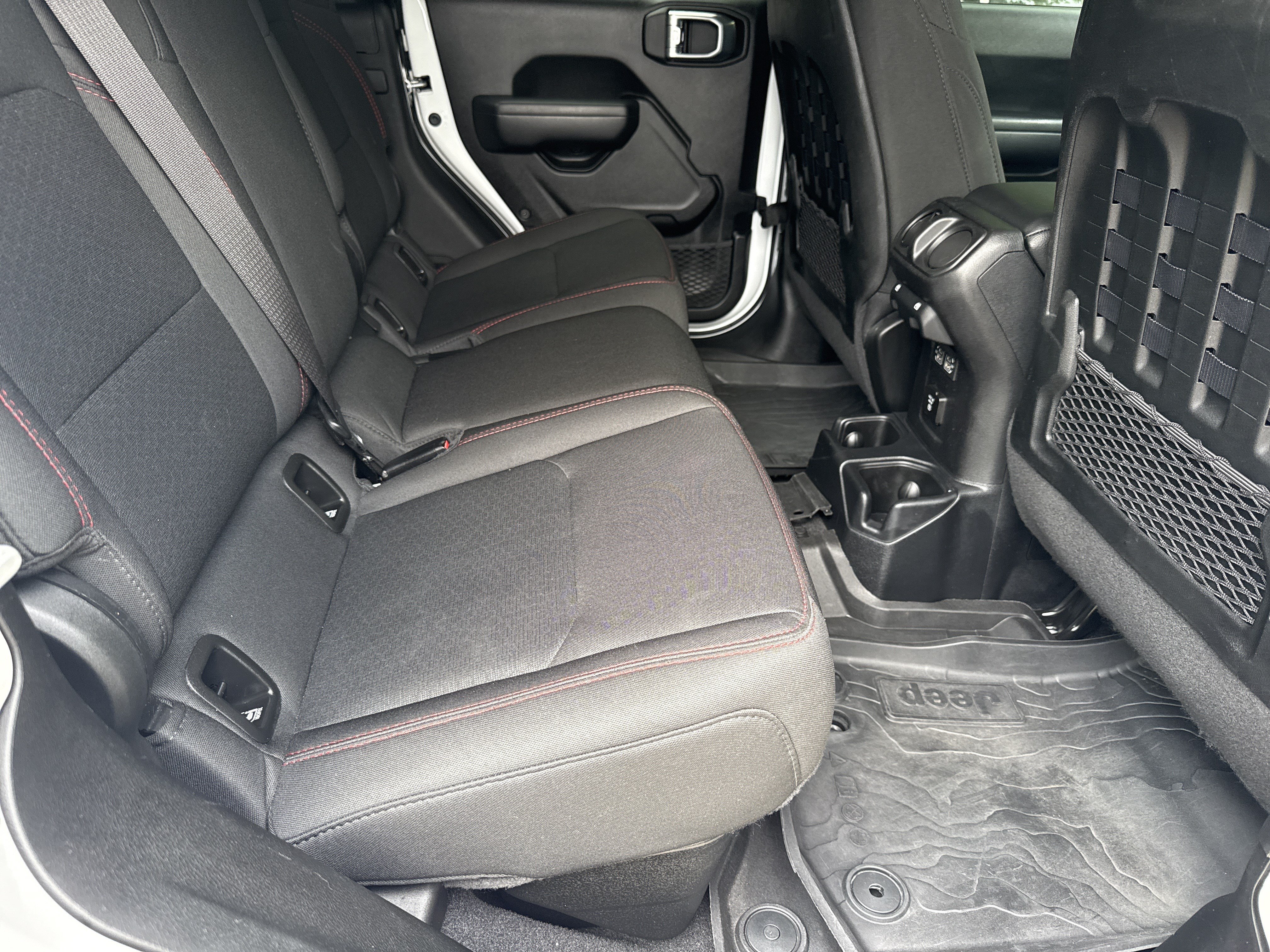 Used 2021 Jeep Gladiator Rubicon AWD/4WD image 15