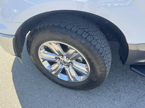 Used 2018 Ford F150 XLT w/ Equipment Group 302A Luxury AWD/4WD image 36