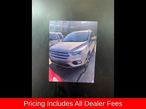 Used 2018 Ford Escape SEL FWD image 9