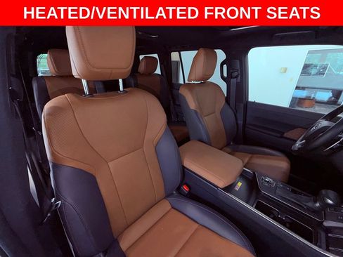 Used 2024 Lexus GX 550 AWD/4WD image 14
