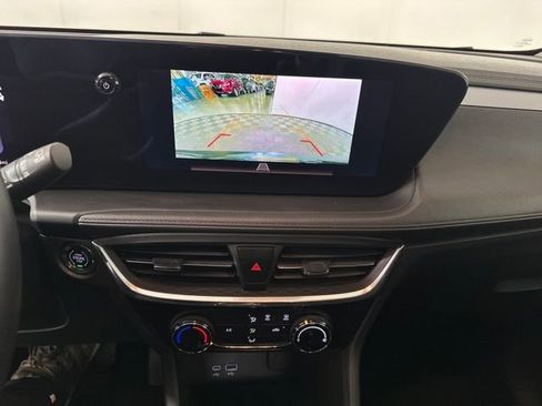 Used 2024 Buick Encore GX Sport Touring image 22