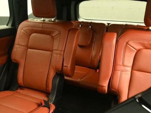 Used 2025 Lincoln Aviator Reserve w/ Equipment Group 201A AWD/4WD image 25