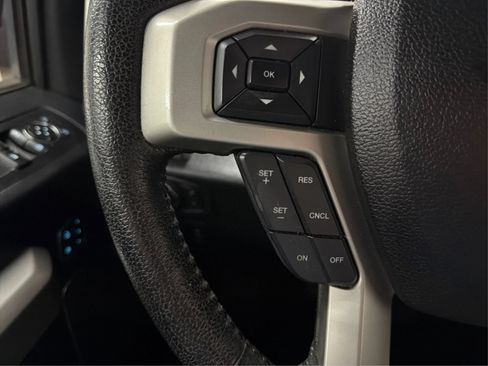 Used 2015 Ford F150 Lariat RWD image 22