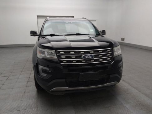 Used 2017 Ford Explorer XLT AWD/4WD image 14