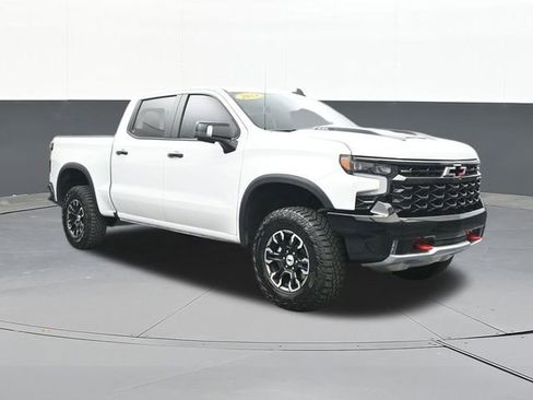 Used 2024 Chevrolet Silverado 1500 ZR2 w/ Technology Package AWD/4WD image 23