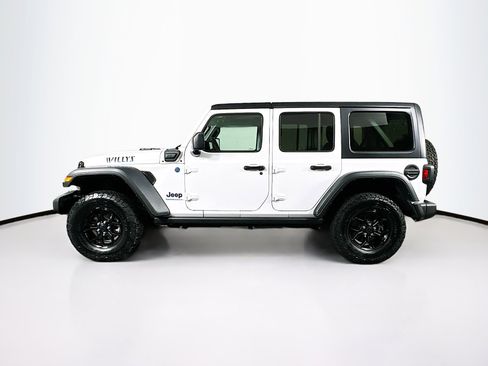 Used 2024 Jeep Wrangler Willys image 4