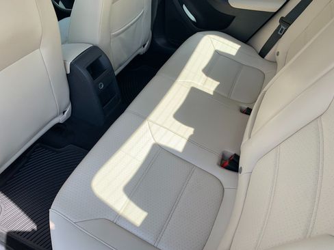 Used 2017 Volkswagen Jetta SE FWD image 28