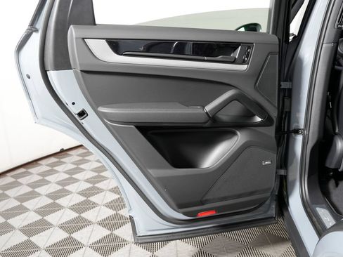 New 2026 Porsche Cayenne Coupe AWD/4WD image 35