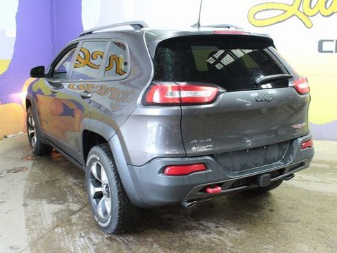 Used 2016 Jeep Cherokee Trailhawk w/ Comfort & Convenience Group image 6