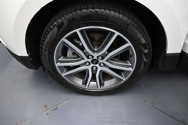 Certified 2024 Ford Edge Titanium AWD/4WD image 21