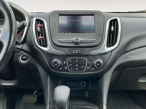 Used 2022 Chevrolet Equinox LT FWD image 11