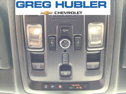 Used 2023 Chevrolet Suburban High Country AWD/4WD image 31