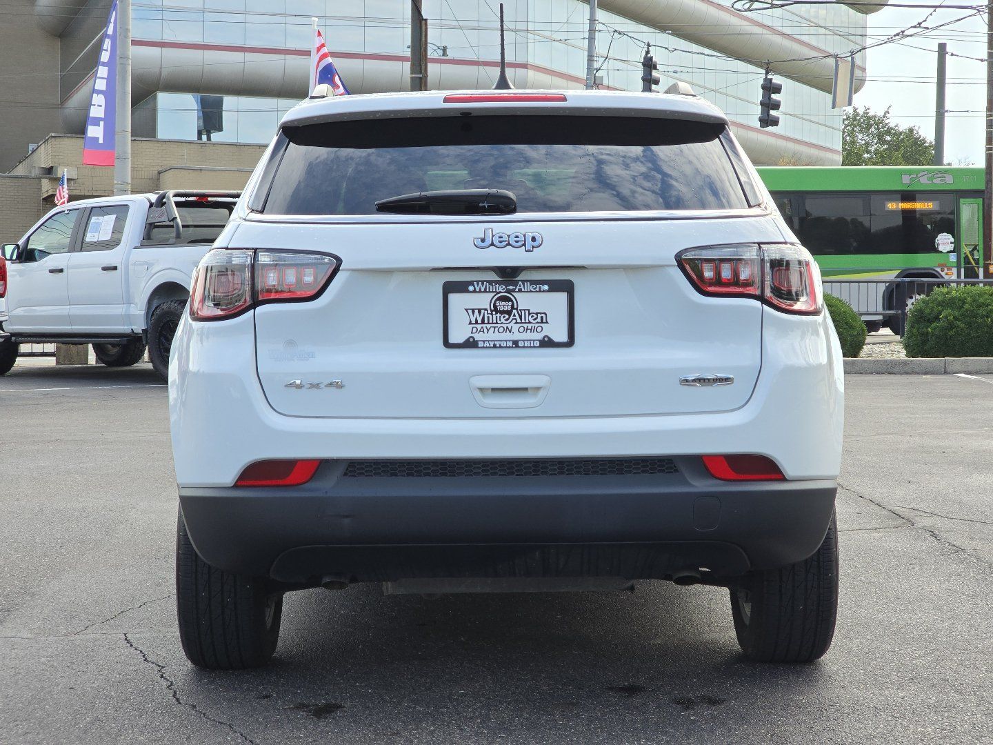 Used 2023 Jeep Compass Latitude AWD/4WD image 19