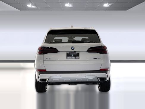 Used 2026 BMW X5 sDrive40i w/ Premium Package image 9