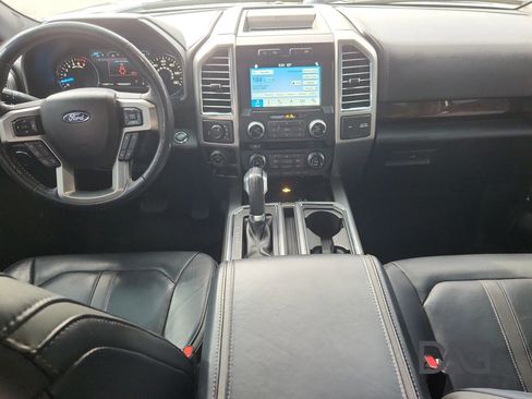 Used 2016 Ford F150 Platinum w/ Equipment Group 701A Luxury image 19