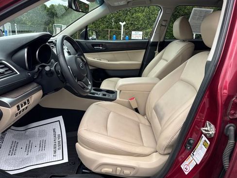 Used 2018 Subaru Outback 3.6R Limited AWD/4WD image 9