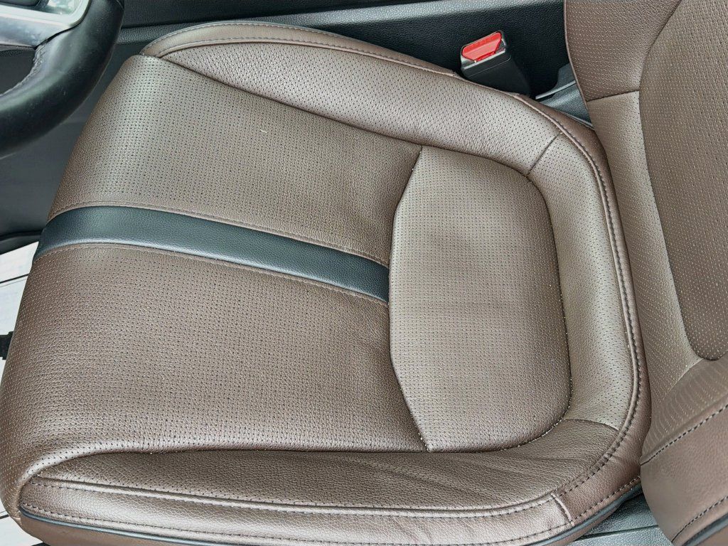 Used 2025 Honda Pilot Elite image 22