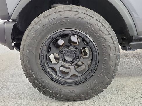 Used 2023 Ford Bronco Black Diamond image 8