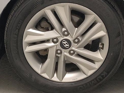 Used 2020 Hyundai Elantra Value Edition FWD image 31