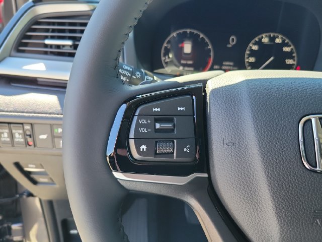 Certified 2026 Honda Odyssey Touring image 16
