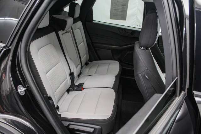 Certified 2025 Ford Escape Active AWD/4WD image 17