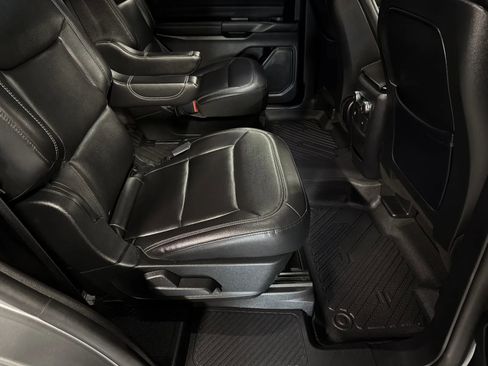 Used 2020 Ford Explorer XLT w/ Equipment Group 202A image 19