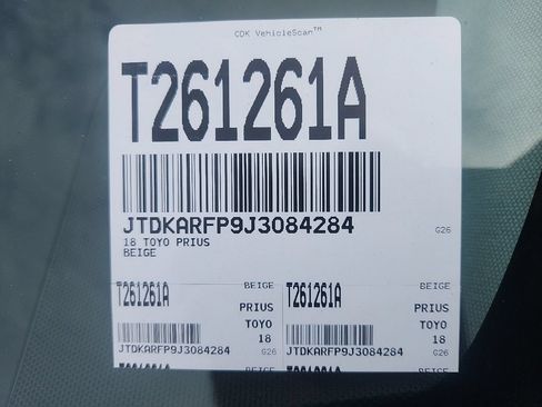 Used 2018 Toyota Prius Prime Plus w/ Carpet Mat Package FWD image 4