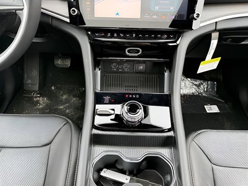 New 2026 Jeep Grand Cherokee Limited image 32