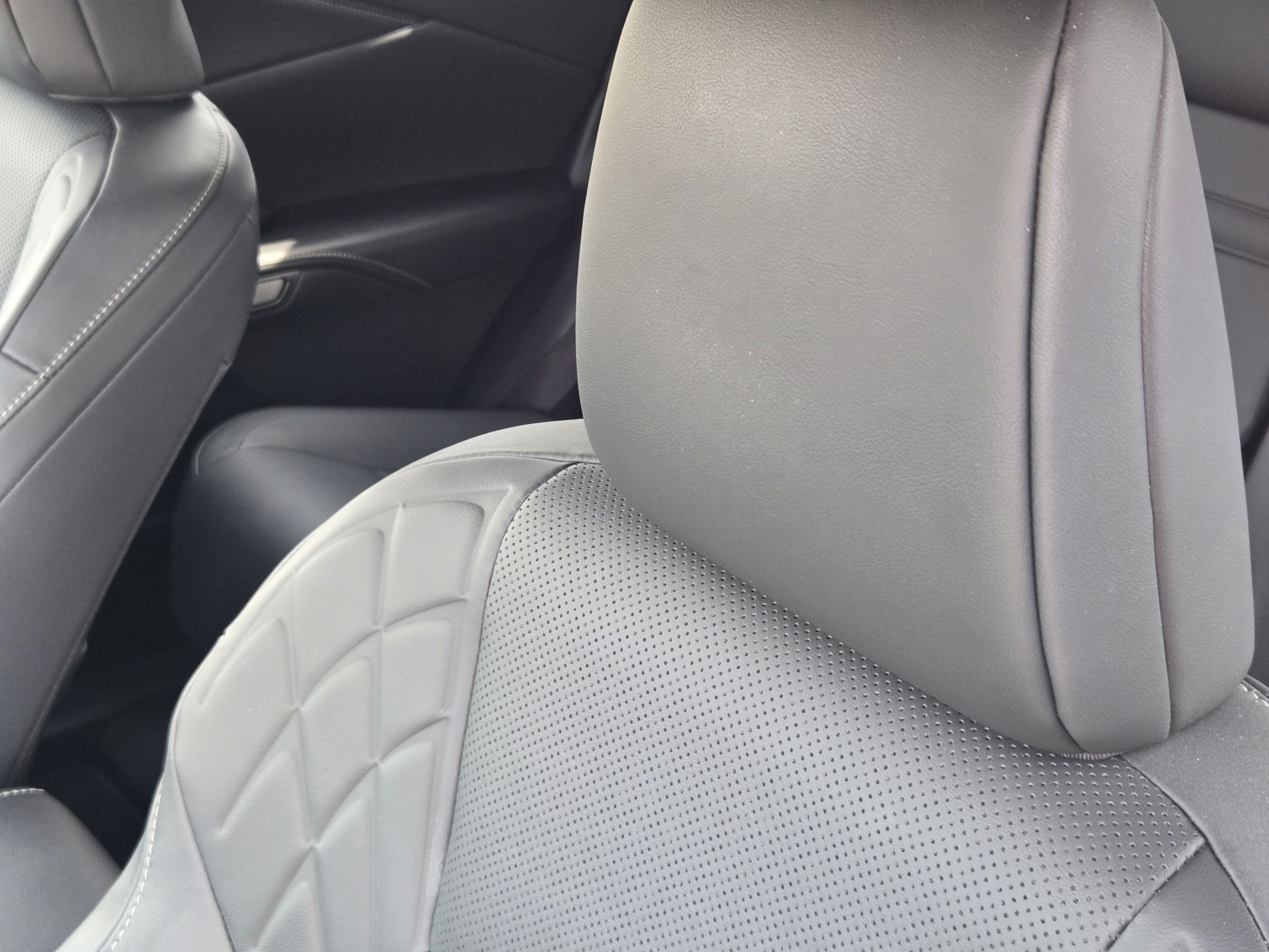 Used 2025 Lexus RX 350 Premium w/ Accessory Package (Z1) FWD image 21