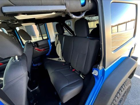 Used 2016 Jeep Wrangler Unlimited Sport w/ Quick Order Package 24S image 17