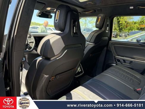 Used 2023 Rivian R1T Adventure AWD/4WD image 14
